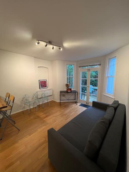 Lovely 1 Bedroom Apartment In West Kensington Londres Exterior foto
